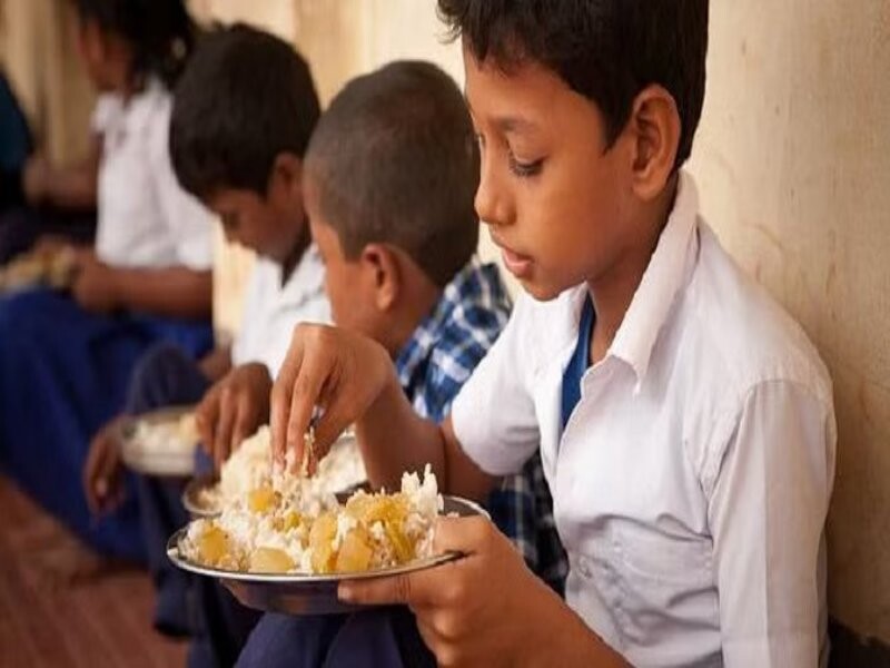 सरकारी स्कूलों में मिल रहा खराब खाना,सात जिलों के CEO को चेतावनी