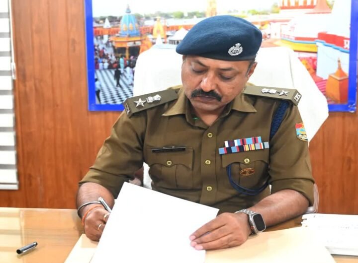 , 2 इंस्पेक्टर समेत 20 दरोगाओं के तबादले