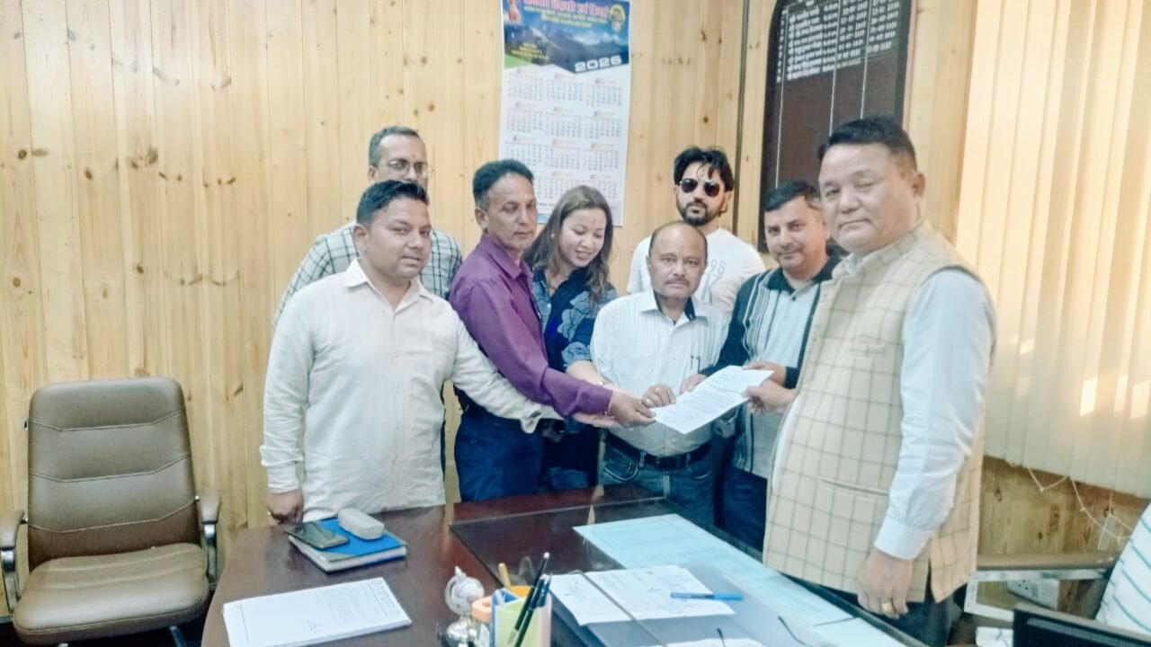 पत्रकार के खिलाफ FIR