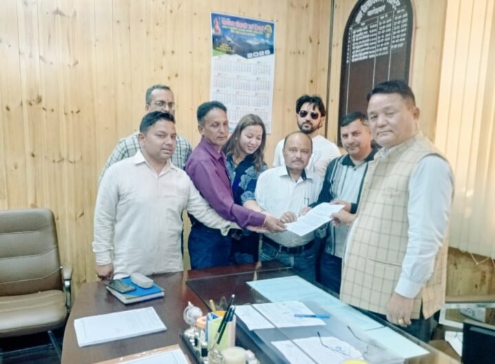 पत्रकार के खिलाफ FIR